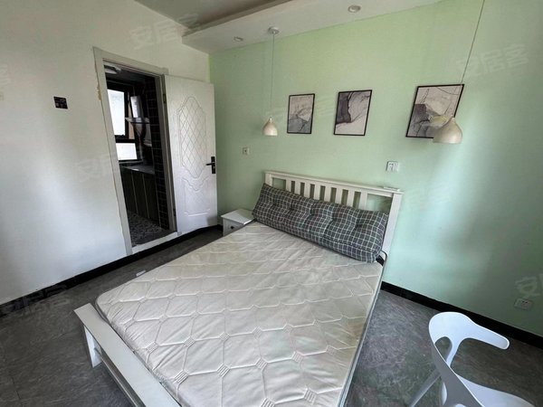 上海宝山共富新村罗青湾新苑罗青湾新苑 租金月付,押一付一,非中介