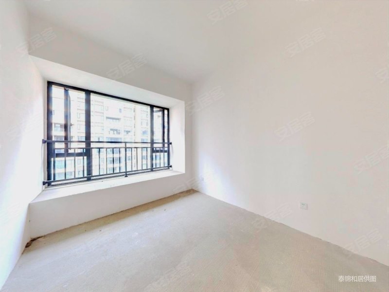 图书馆旁临公园人居柏云庭大平层套四房东急售