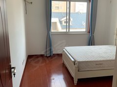 上海闵行浦江一品漫城(一二期别墅) 朝南主卧 配套齐全 南北通透出租房源真实图片