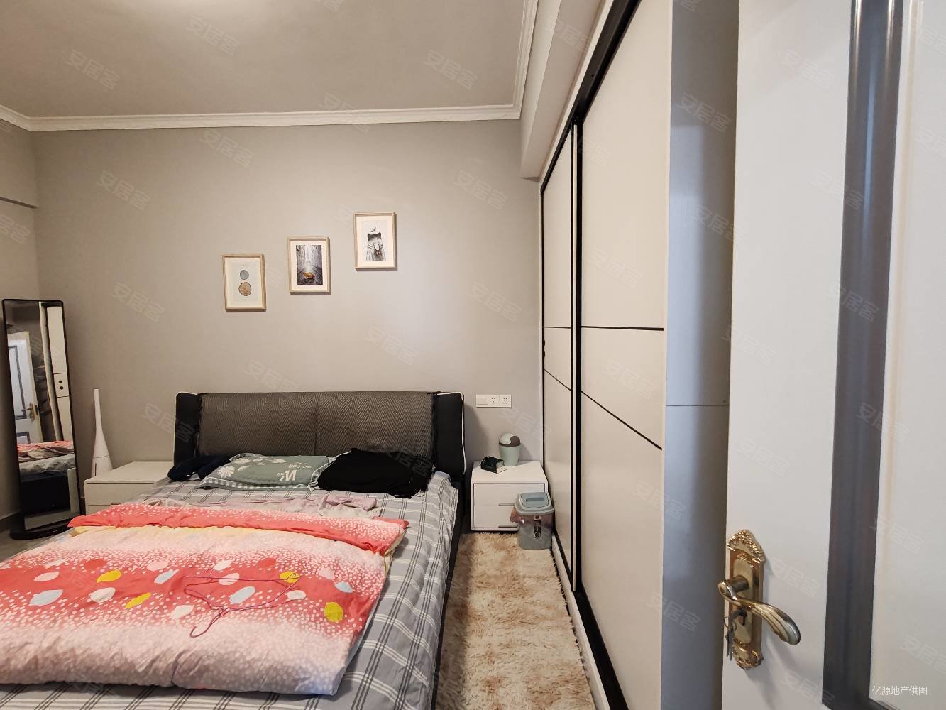 万达国际2室2厅1卫103.28㎡南北56.8万