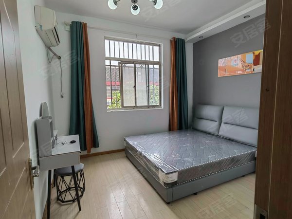 苏州相城黄埭长泾村西浜小区新上,西浜小区,独立大小单间带独卫,干净