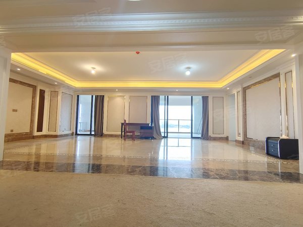 泉州晋江万达广场世茂御龙湾湖心岛急租世茂湖心岛,大平层一线湖景房