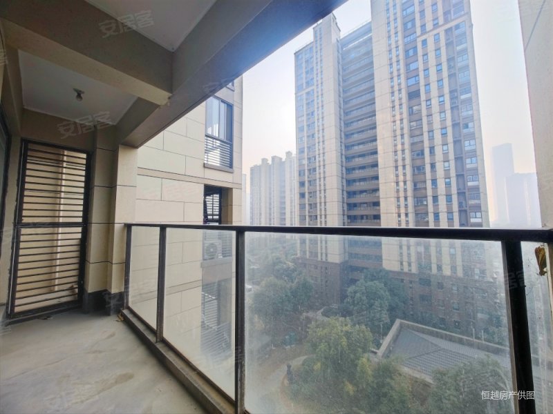 建屋吴郡半岛双卫格局超大入户花园288万业主诚心出售