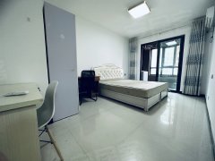 可短租，不收中介费，郑大东门附近，大里鑫桂源90平3室1厅。