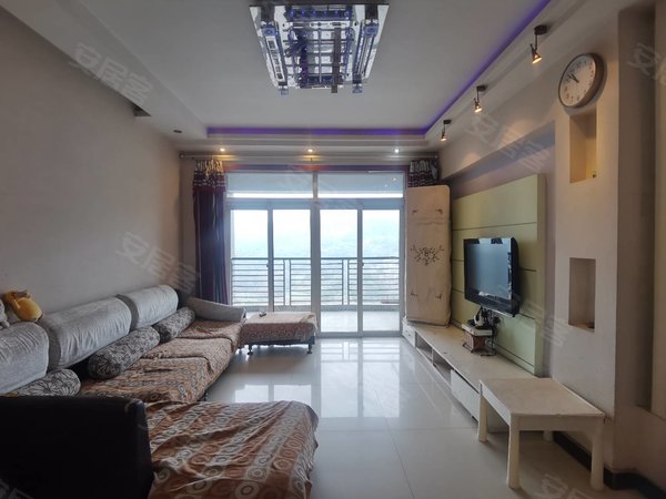 重庆南岸弹子石东海长洲b区弹子石东海长洲b区 3室2厅2卫  精装修