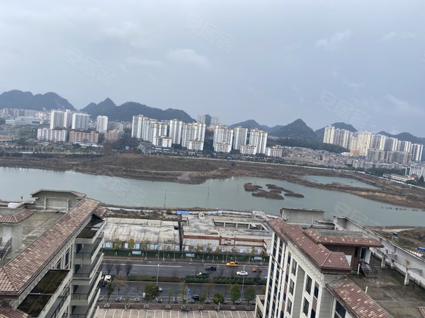 贵阳花溪花溪公园碧桂园印象花溪印象花溪出租1500包物业 随时看房