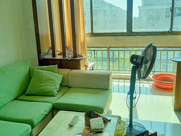 宝应县金鑫花苑(仪征)金鑫花园中层   户型正  环境优雅   有车库出租