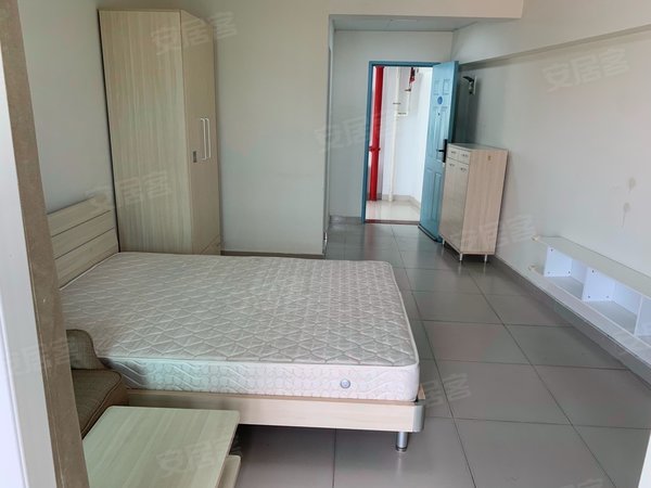 深圳龙华龙华鑫茂公寓电梯小区一房,民水民电,押一付一,近地铁白石龙