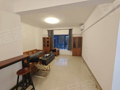厦门思明湖滨北路体育中心，米兰春天，清爽干净两房，90平带露台出租房源真实图片