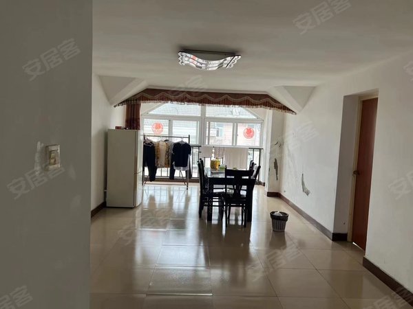 罗塘租房,励才旁南苑新寓 5室3厅2卫 精装修 195平 南北通透,姜堰租房