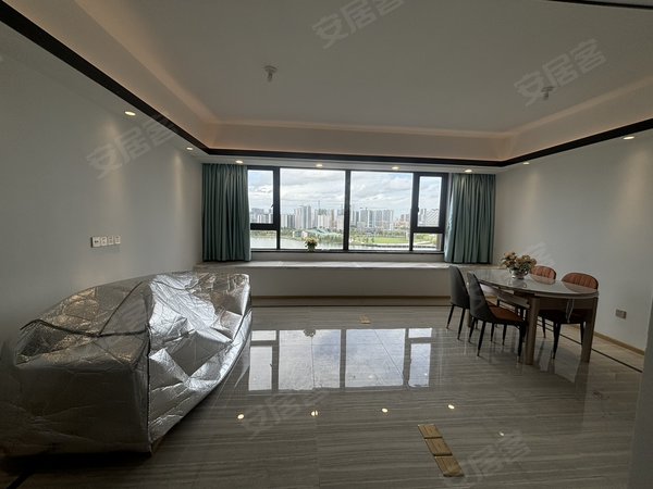 【多图】宝能凤林府,城北租房,宝能凤林府精装湖景房 带家具 四室两厅