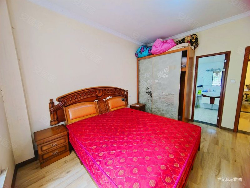 带平台 宽敞的大套三,金城锦绣花园二手房,55万,3室2厅,2卫,131.