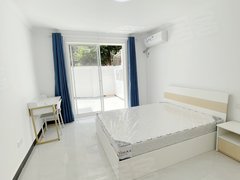 上海普陀光新石泉一村双南2房1厅,近地铁347号线镇坪路站,带双天井出租房源真实图片