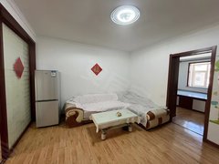 青岛莱西周格庄林语家园里面可以押一付一的房子精装三室配套齐全出门就是市场出租房源真实图片
