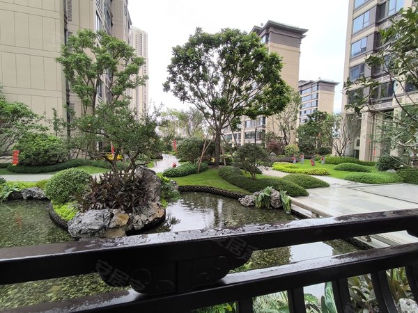 厦门海沧马銮湾新城建发湾璟精装全屋配齐4房,拎包入住,商场地铁都在