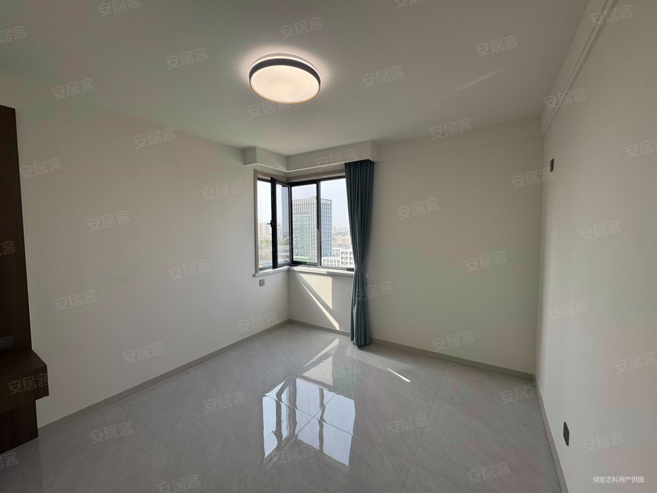 维多利亚夏郡4室2厅2卫162㎡南北115.8万