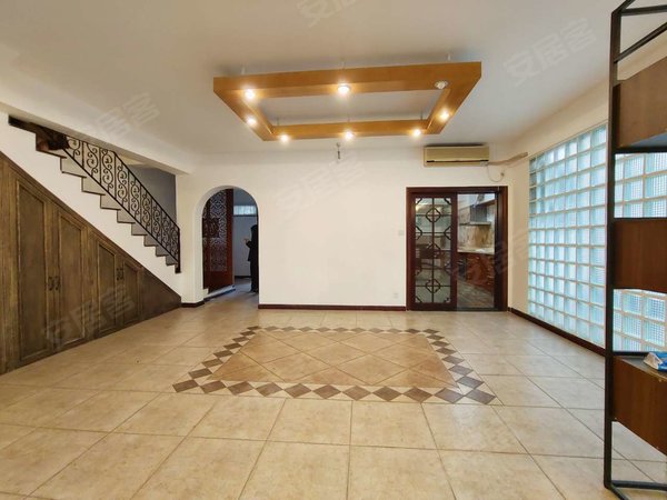 深圳南山蛇口海滨花园(南山)海上世界旁,海滨花园南海小筑洋房,带私家