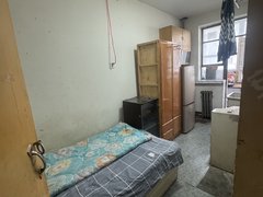 阿克苏阿克苏市阿克苏城区维汉不限万里花园单间合租380元一个月，押进200元需要联系出租房源真实图片