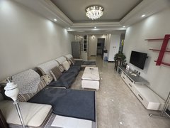 弥勒湖泉片区湖泉生态园水乡小高层板式楼,南北向采光通风好,家具齐全拎包入住出租房源真实图片