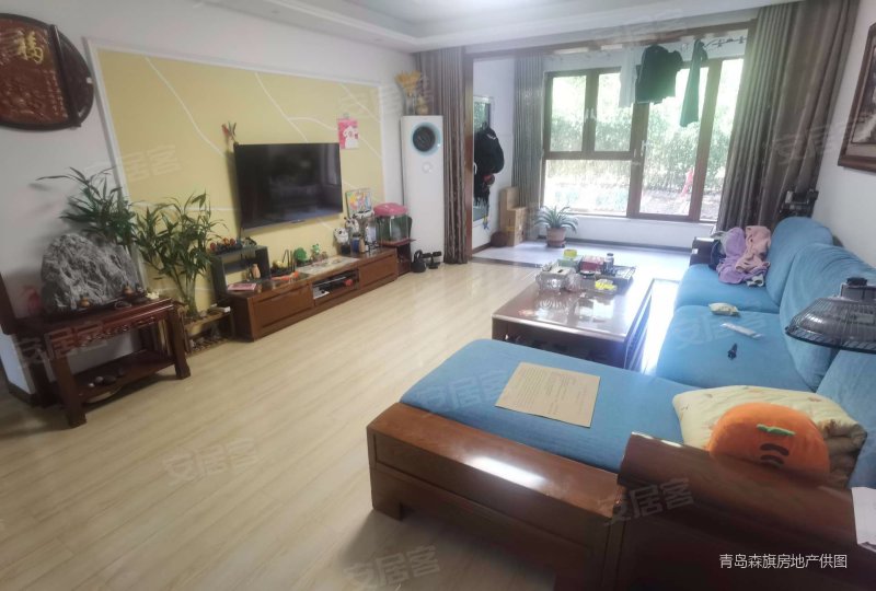 高迪墨香郡3室2厅2卫136.82㎡南北220万