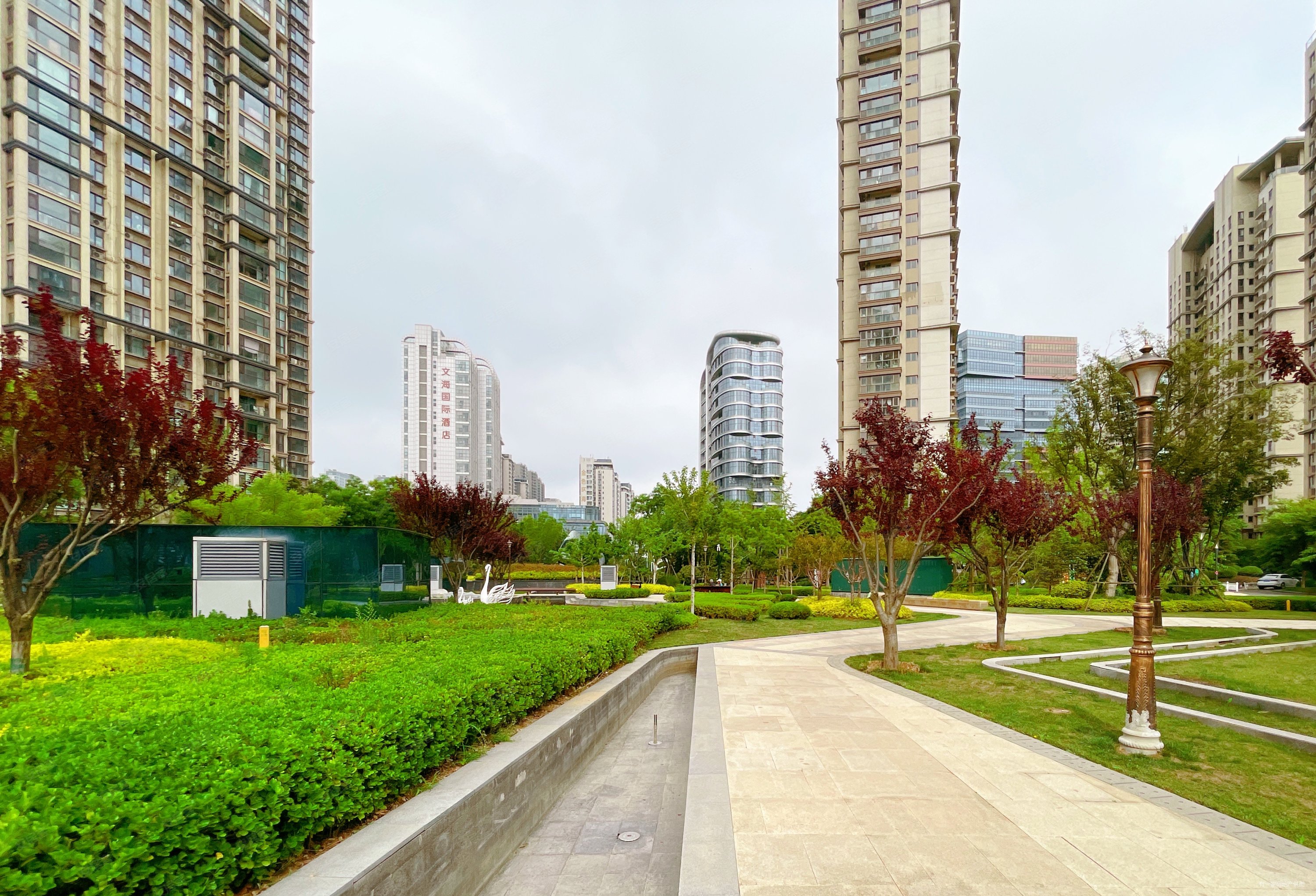 恒大金沙滩高端住宅封闭小区套三双卫全明通透随时看