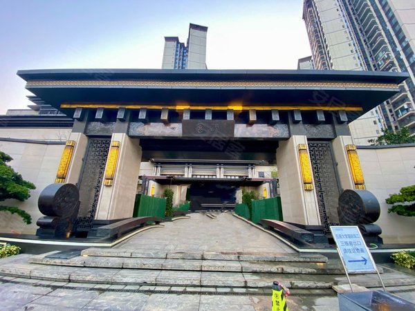 广州增城新塘招商臻园新塘招商臻园 精装三房 配置齐全 环境好 万达