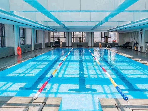 俊发逸天峰 两室全齐 带车位 健身房游泳池 价格美出租房源真实图片