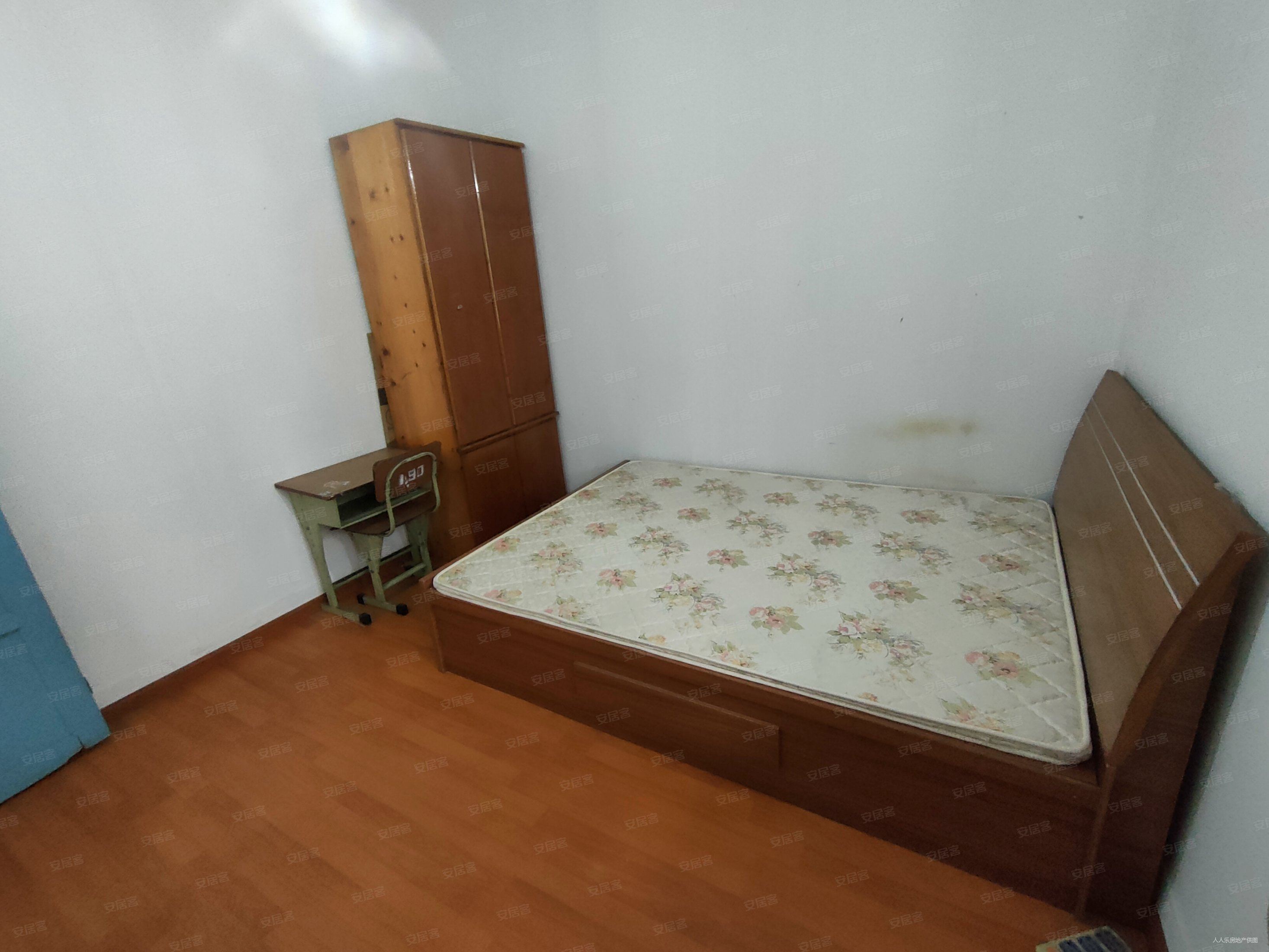 和平街地铁口一中附近小区,4楼,套二,双证齐全,郫县一中教师小区二手