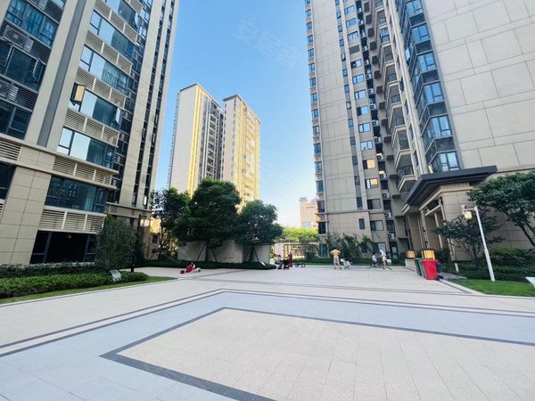 广州番禺大石碧桂园藏珑府番禺大石 碧臻花园碧桂园藏珑府精装单间