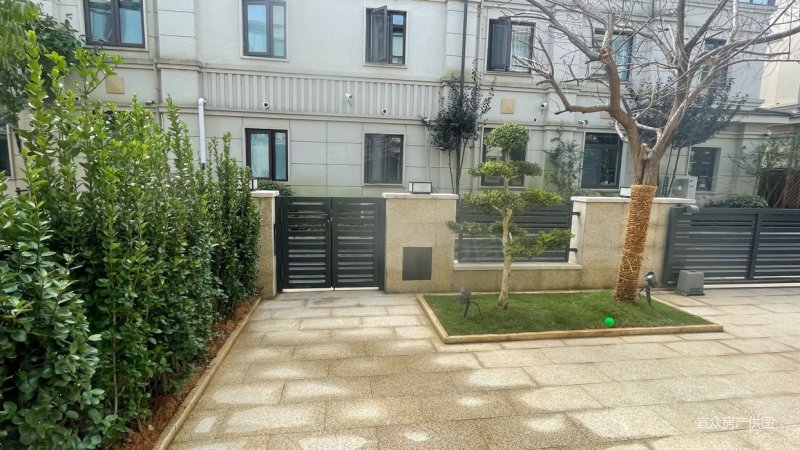 龙湖紫云台(别墅)|东氿大道6室2厅3卫151平方米