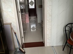 泰兴泰兴市区复兴路西鞠家巷26号小区 2室1厅1卫 38平 南北通透 ,有院子出租房源真实图片