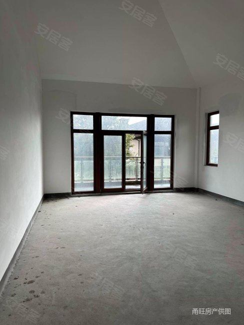 钱湖比华利别墅