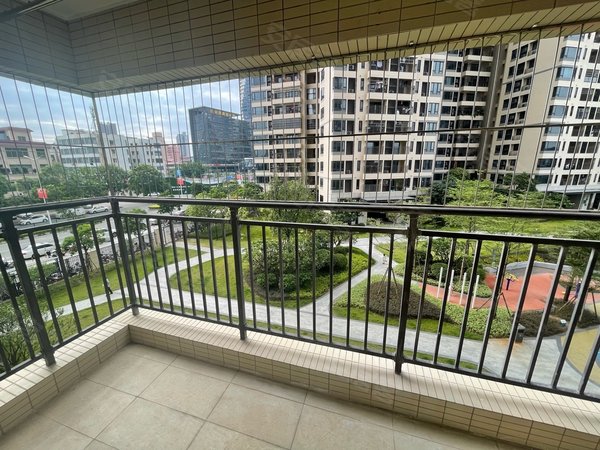 江门鹤山市中山路绿地公园城鹤山绿地公园城,四方两厅两卫,南北对流