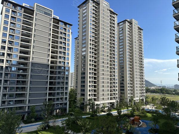 杭州富阳银湖银湖花苑(公寓住宅)银湖地铁口 银湖花苑住宅 2室1厅1卫