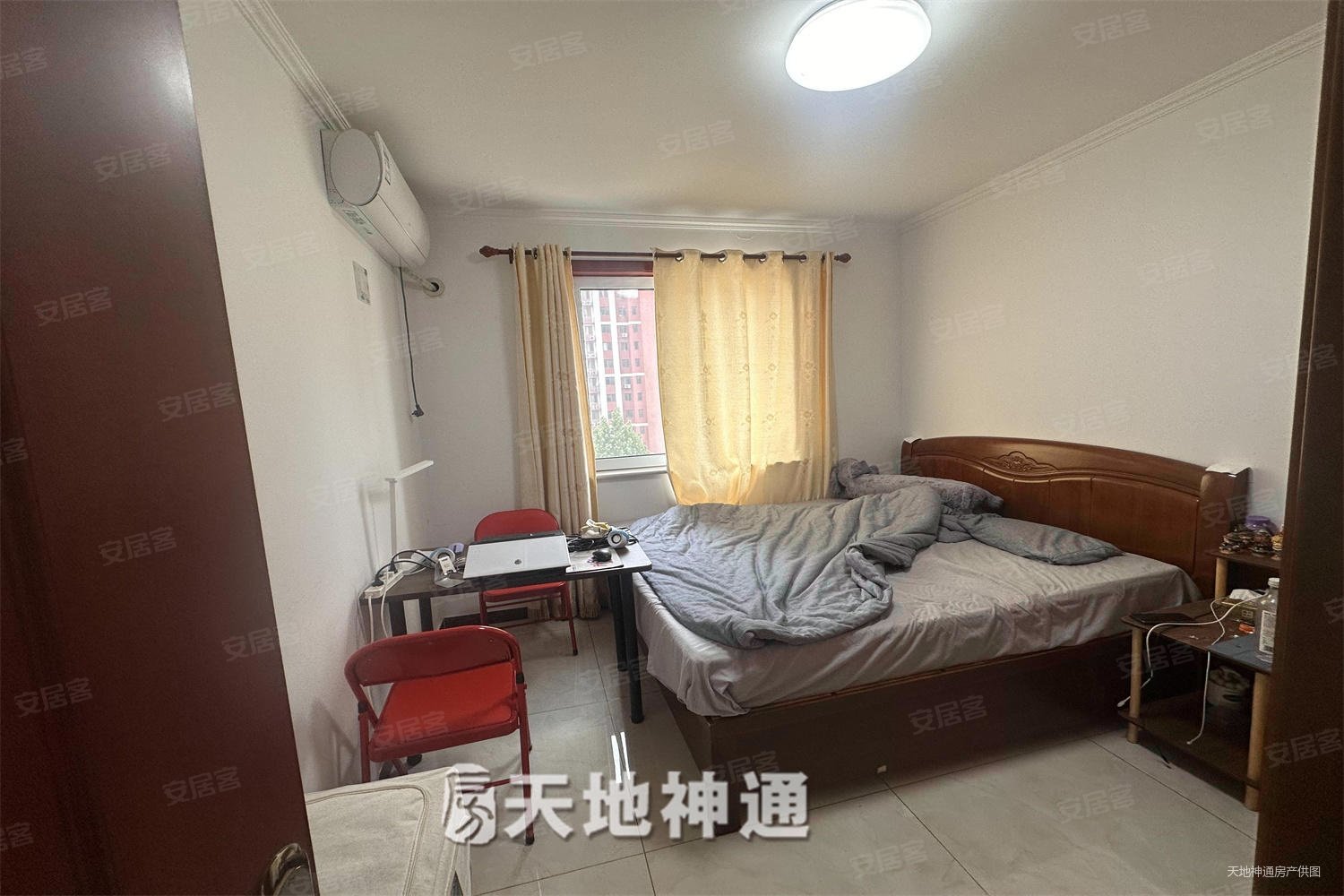 安乐馨居(东区)1室2厅1卫70.51㎡南95万
