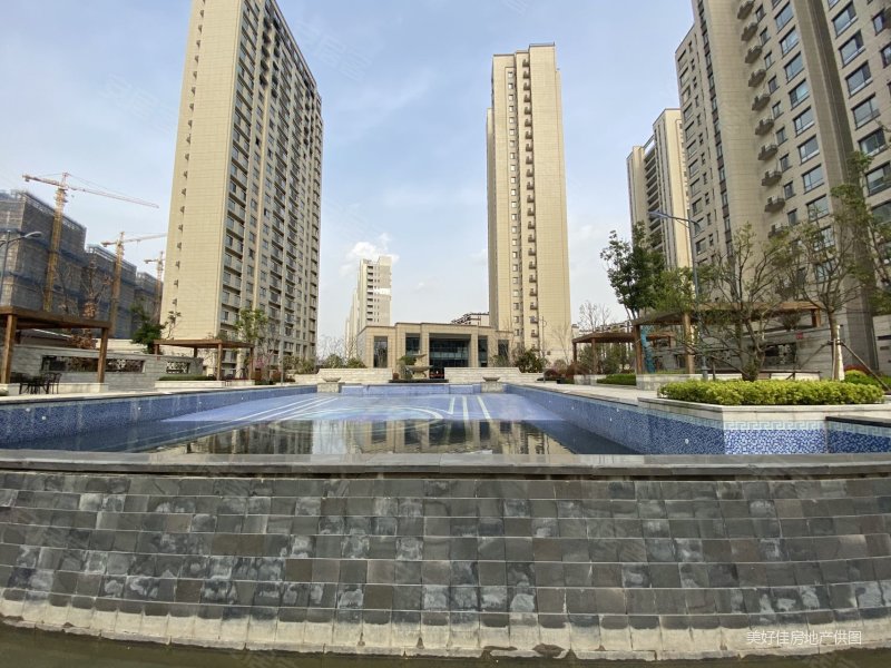 中南君悦府3房2卫 精装全配 采光视野好 看房方便