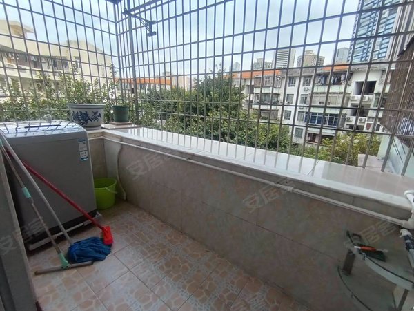 深圳罗湖东门翠华花园翠华花园,三房二厅,精装出租出租房源真实图片