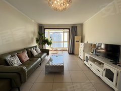 秦皇岛海港燕大金梦海湾一号两居室，包物业包包暖气包网可短租，随时入住出租房源真实图片