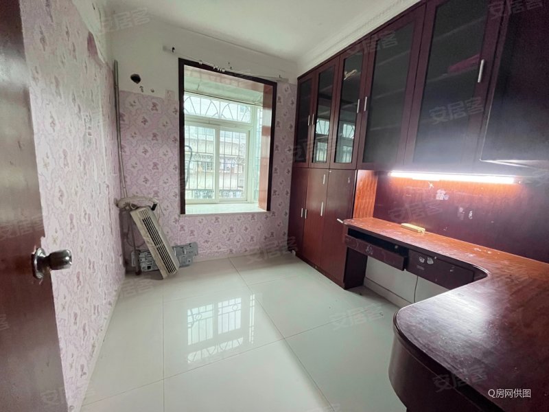 鹏城花园大三房低楼层笋盘户型方正随时看房