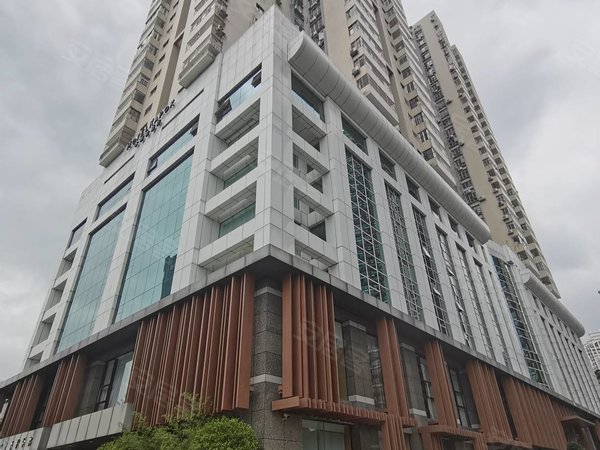 深圳罗湖蔡屋围华瑞大厦地铁口物业 万象城旁 华瑞大厦 2房2厅1卫全齐