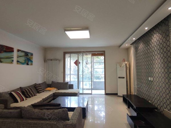 曲江翠竹园 4室2厅2卫 电梯房 精装修174平米,曲江新区租房