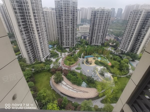 万科彩云湖 精装3房2厅 拎包入住 随时看房 全屋欧派家私