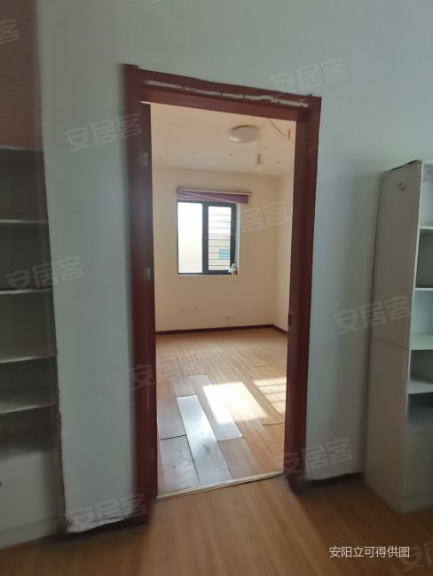 名士豪庭!三角湖人家电梯房!