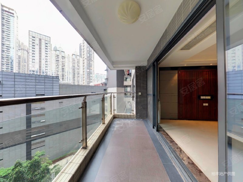 嘉裕公馆4房200方品质小区交通便利配套成熟