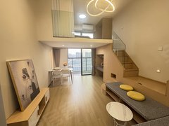 深圳龙岗坂田房源!五和地铁口精装一室一厅,押一付一,拎包入住出租房源真实图片