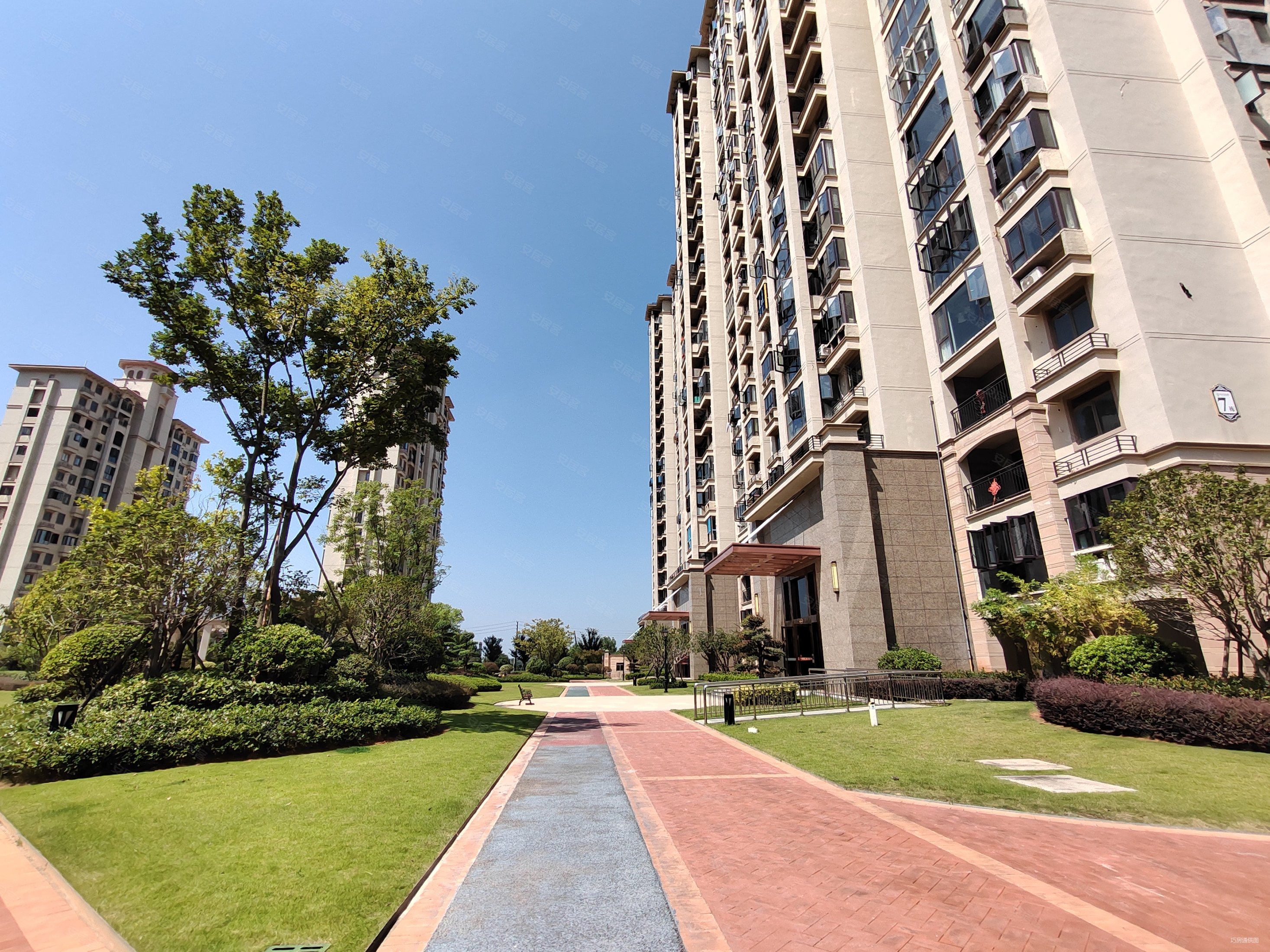 阳光悦湖人车分流小区南北通透进贤新区二中部附近