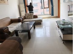 淄博桓台县中心大街出租,兴旺花园精装三室,家具家电齐全干净亮堂,带车库,充电桩出租房源真实图片