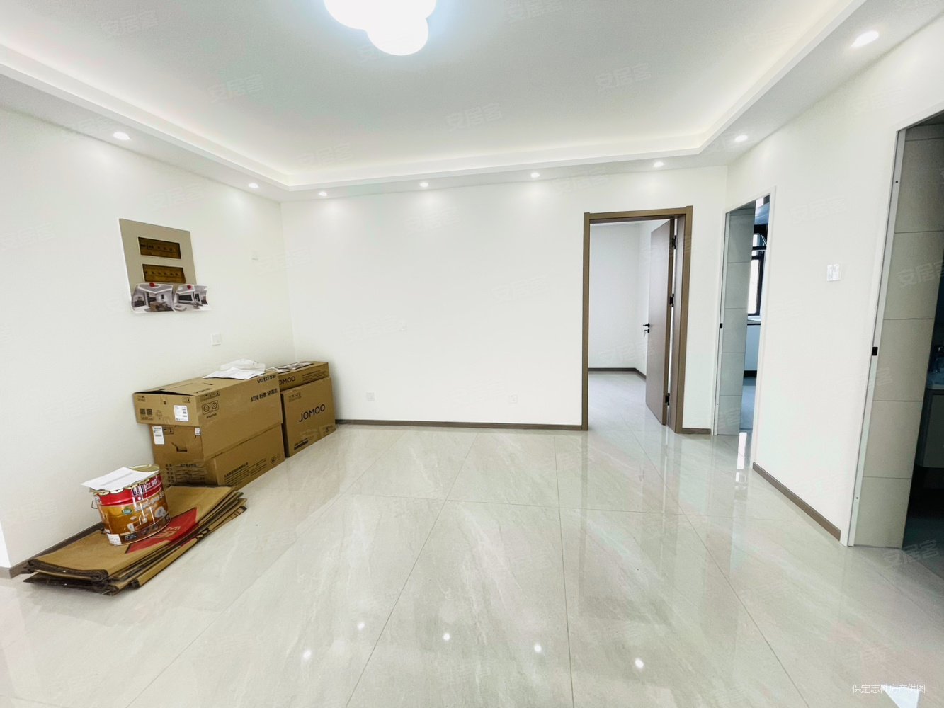 世纪华庭3室2厅2卫152㎡南北119.69万