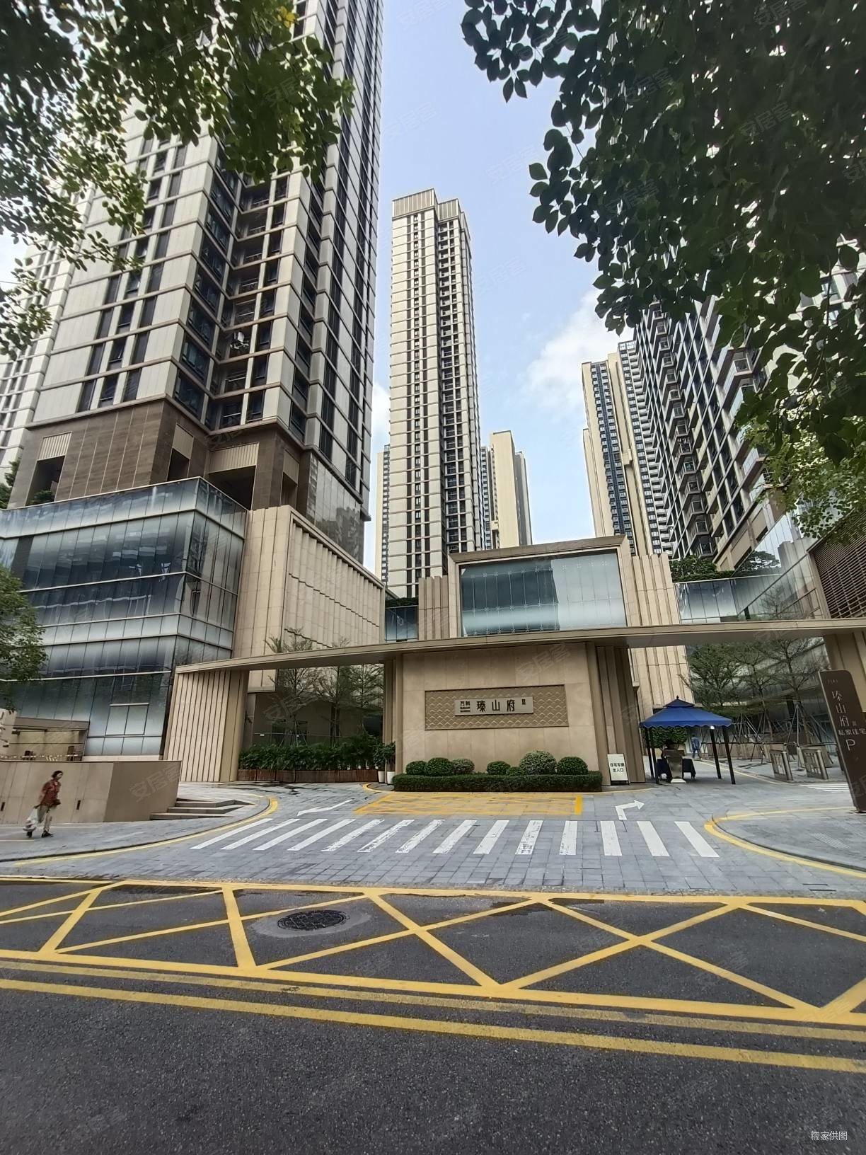 笋盘推荐地铁口深高旁万科香蜜府精装四房价位有惊喜