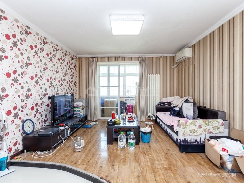 朝向南北普装上林苑1室 顶层